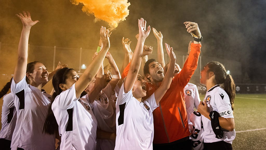 Alliance celebrate winning trophy