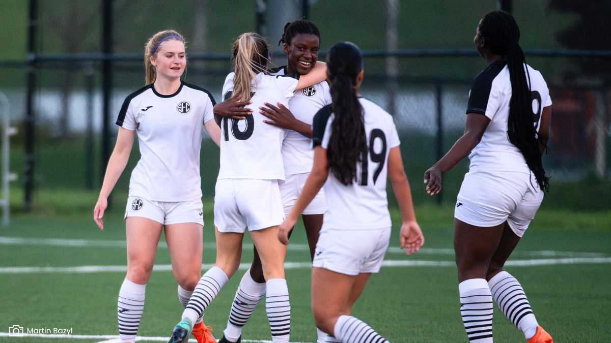 L1ON PHOTO (13) Scrosoppi players celebrate