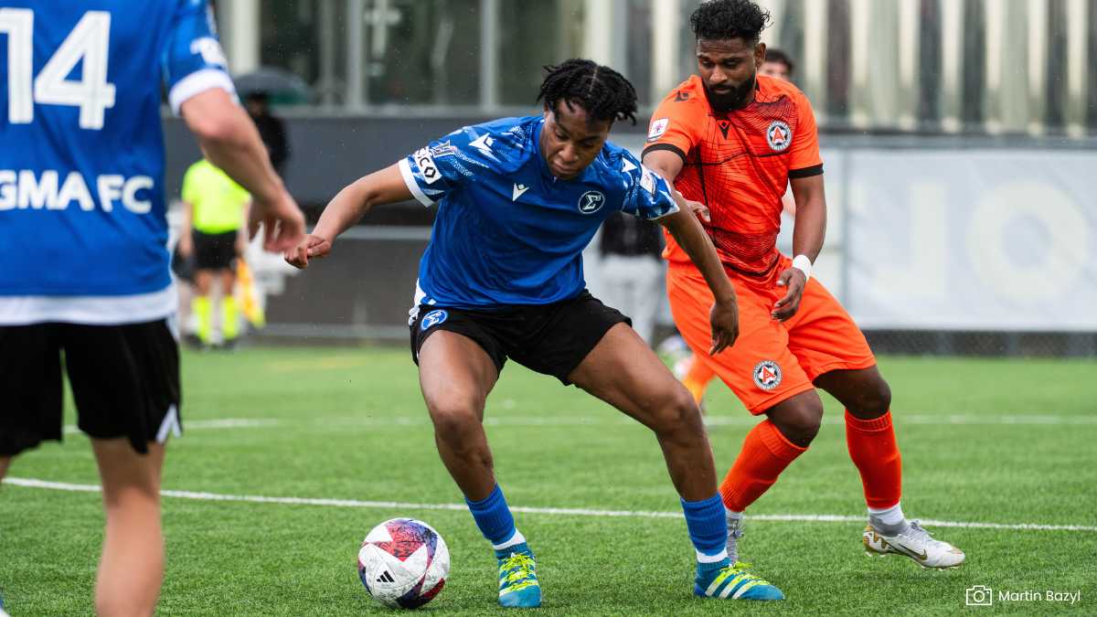 L1ON PHOTO (18) sigma player on the ball