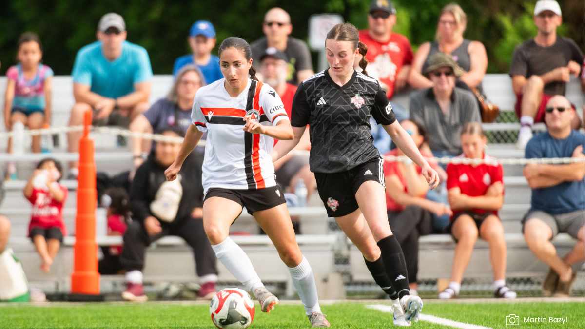 london vs alliance player on ball